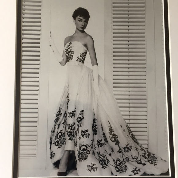 Audrey Hepburn as Sabrina Framed Photograph Black & White Iconic Dress Wall Art - Picture 3 of 14